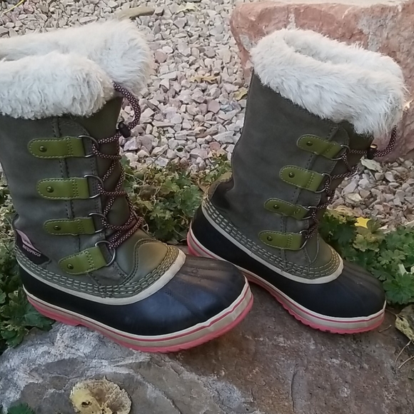 poshmark sorel boots